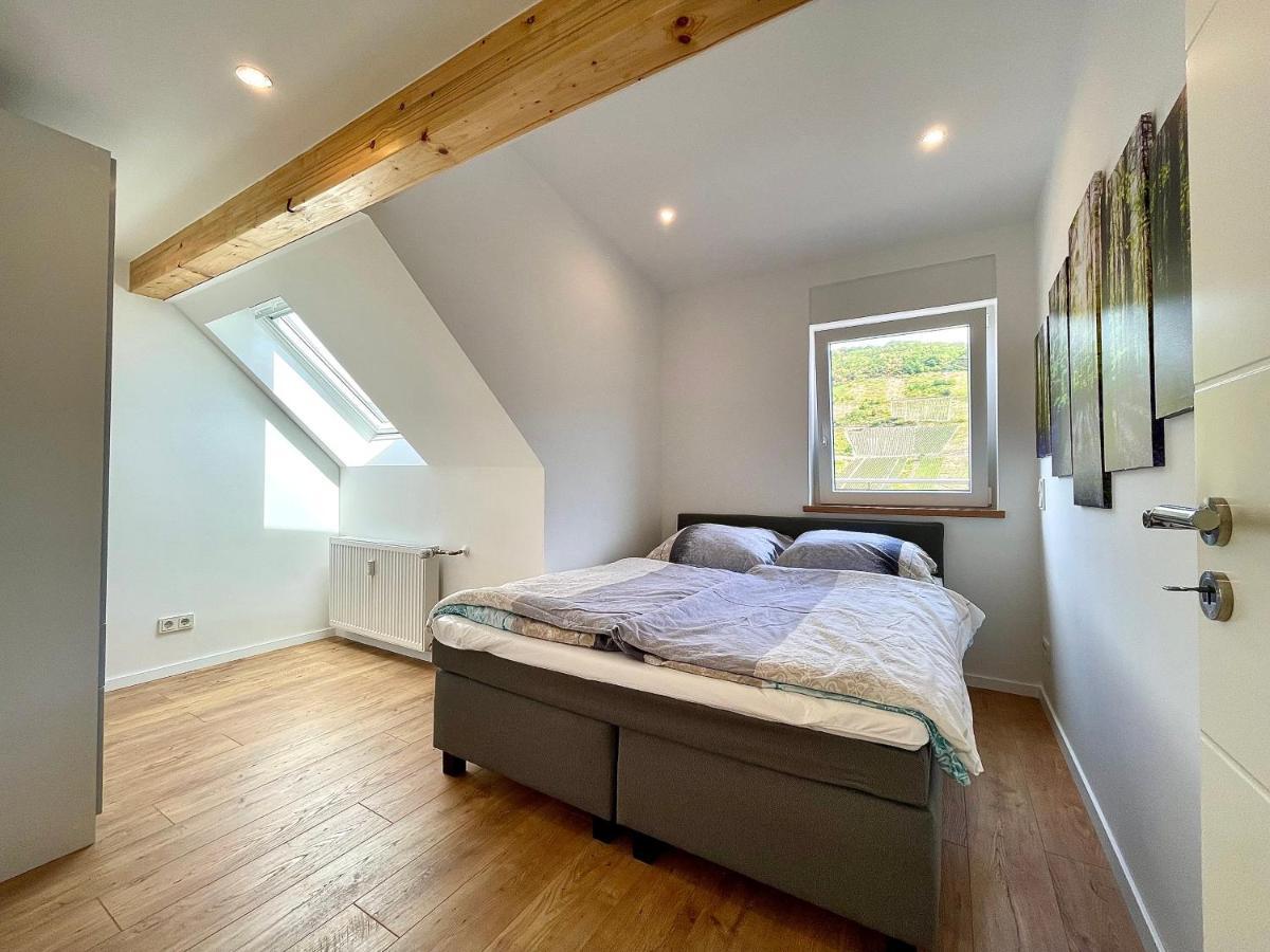 Sky Apartment, Blick Zur Mosel, Grosser Balkon, Kaffeemaschine, Smart Tv Zell an der Mosel Exterior photo