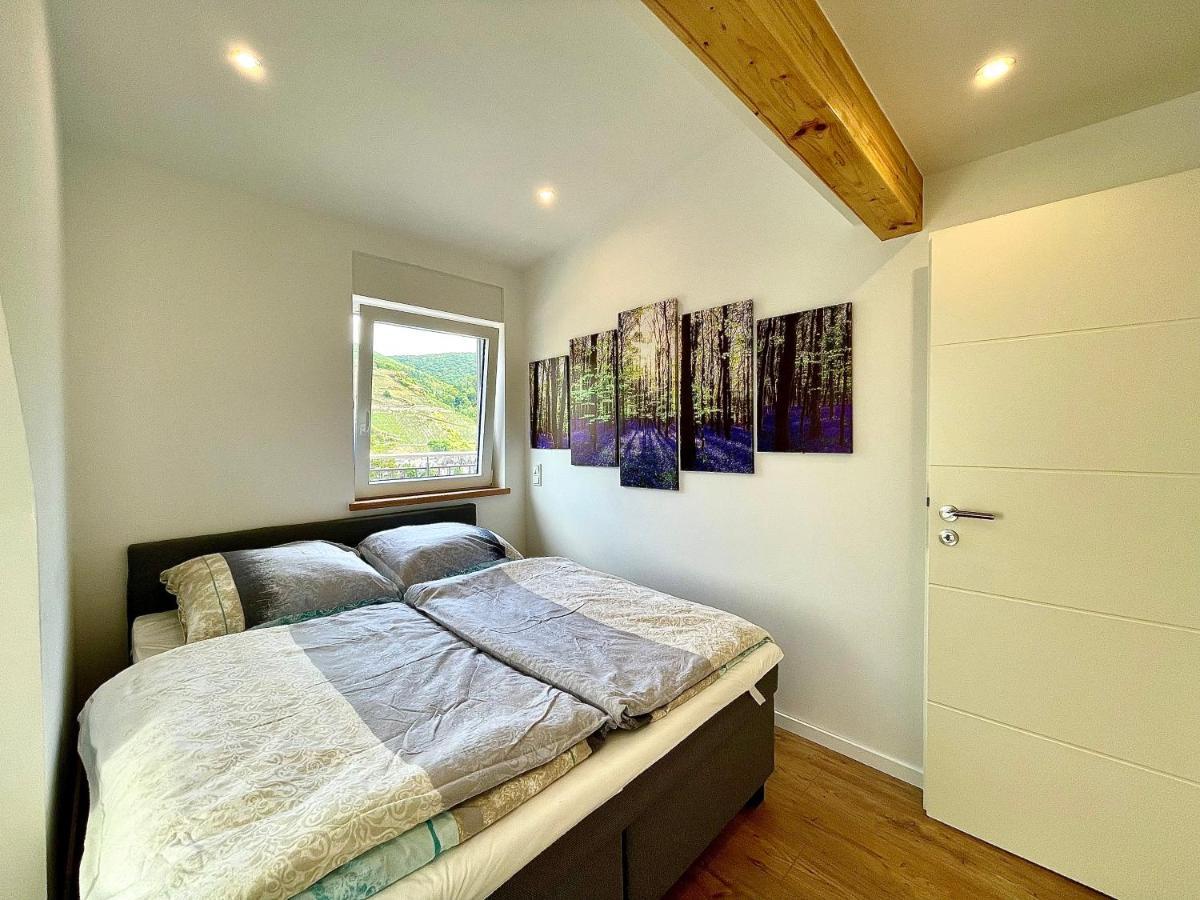 Sky Apartment, Blick Zur Mosel, Grosser Balkon, Kaffeemaschine, Smart Tv Zell an der Mosel Exterior photo