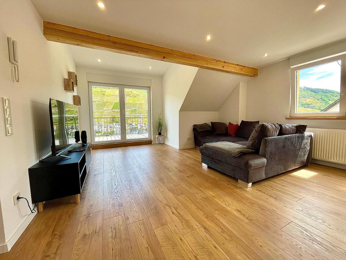 Sky Apartment, Blick Zur Mosel, Grosser Balkon, Kaffeemaschine, Smart Tv Zell an der Mosel Exterior photo