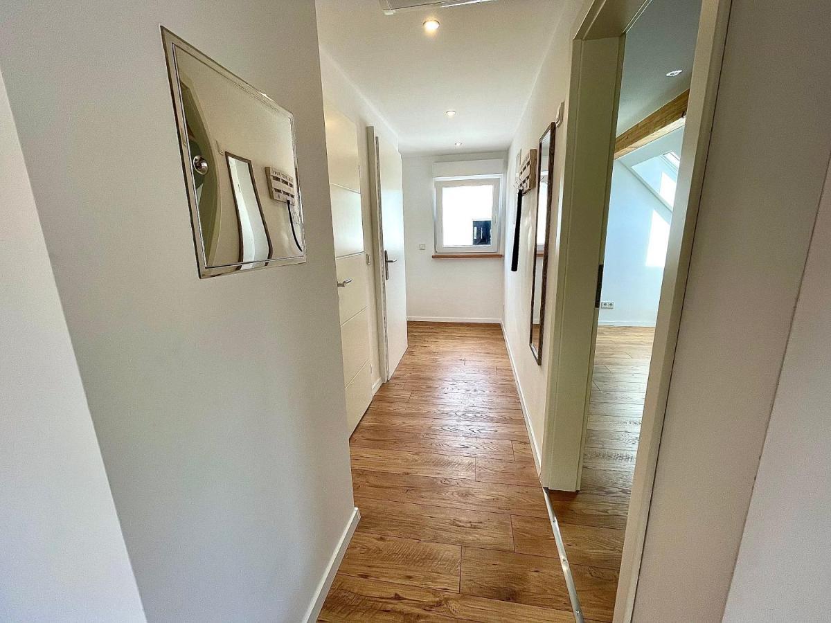 Sky Apartment, Blick Zur Mosel, Grosser Balkon, Kaffeemaschine, Smart Tv Zell an der Mosel Exterior photo